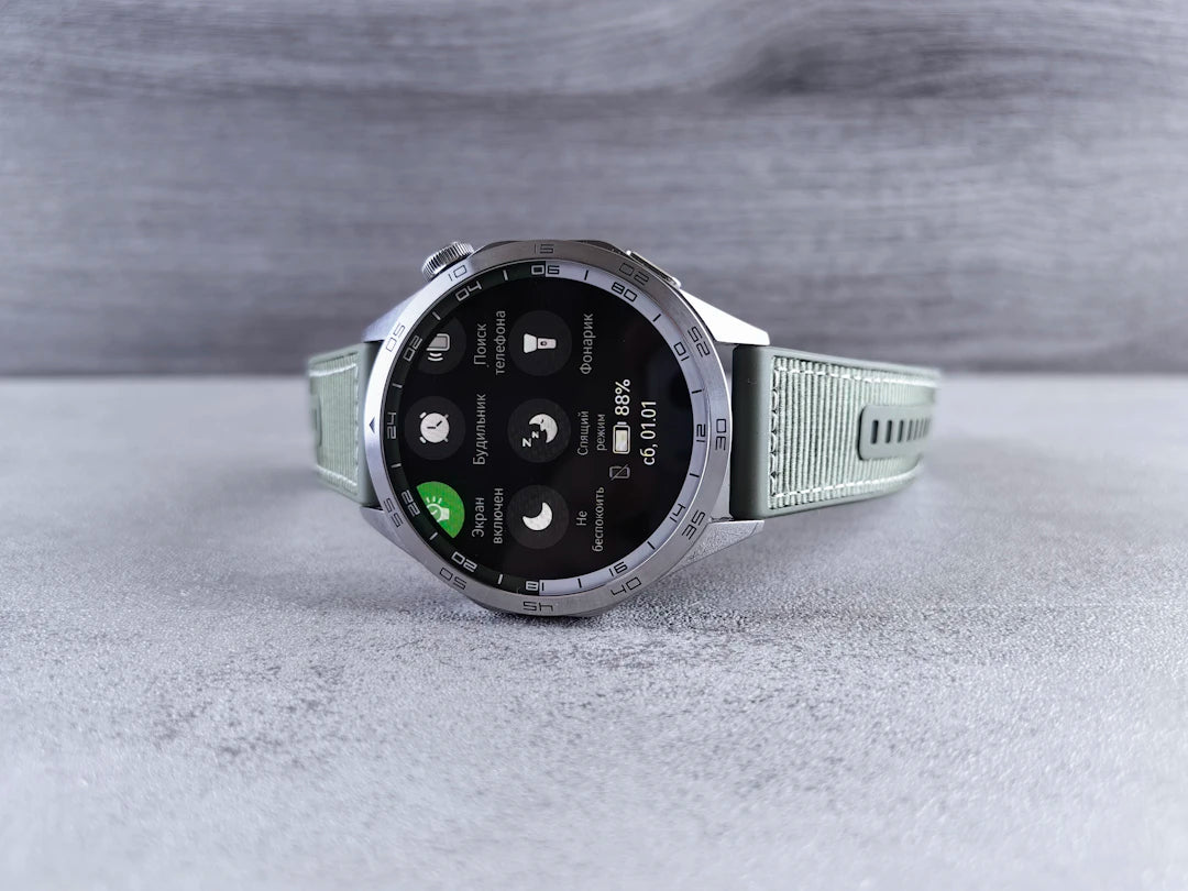 The Impact of Watch Bands on Fitness Tracking Accuracy