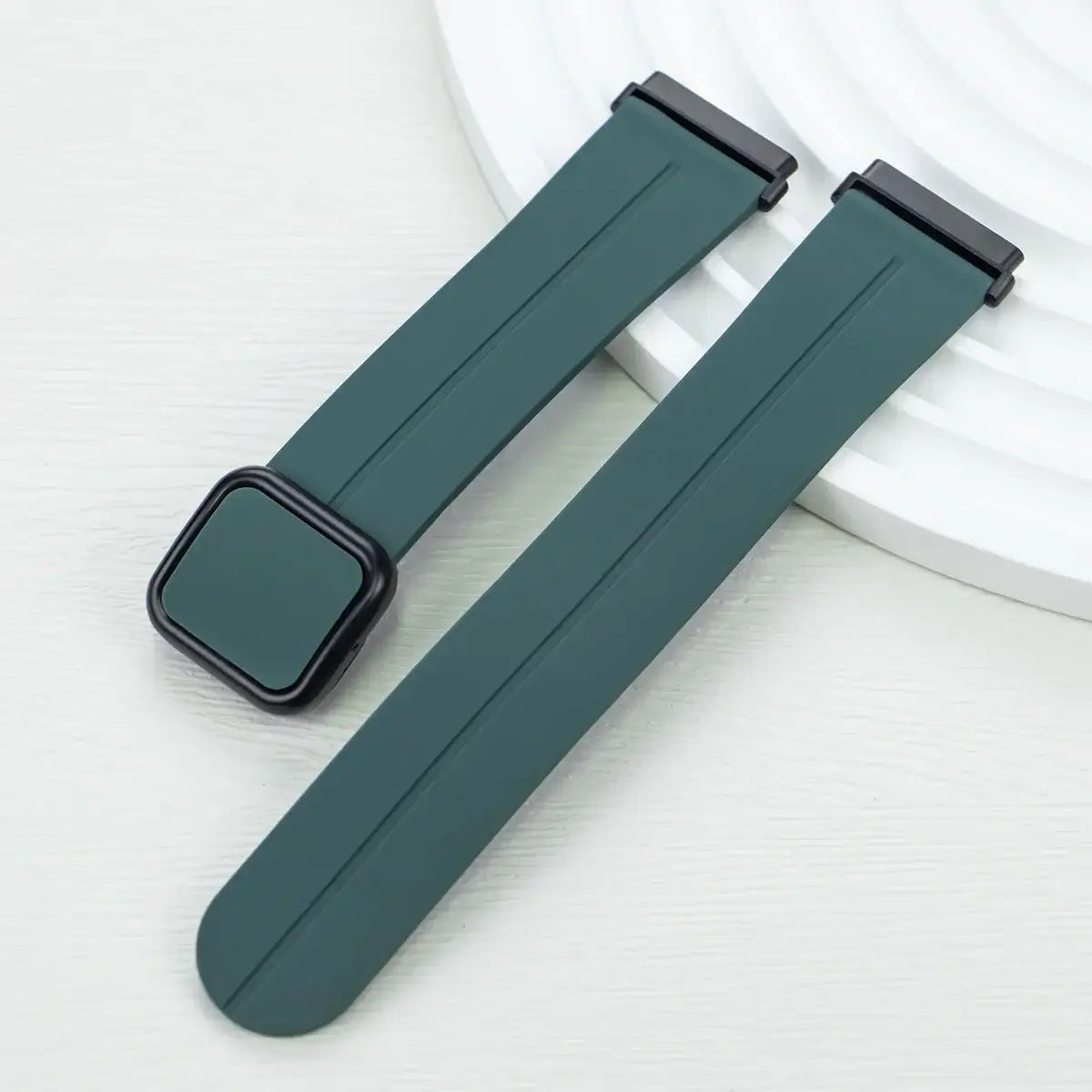 Fitbit Versa & Sense Square-Clasp Magnetic Silicone Band - Pine Green