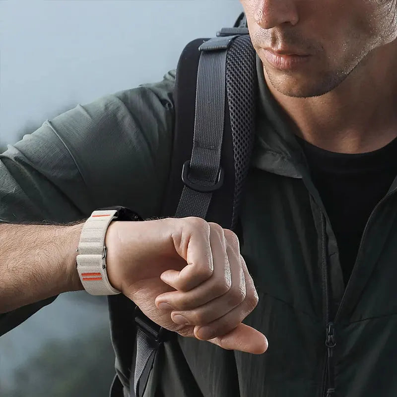 Garmin QuickFit 22/26mm Woven Nylon Band with S-Buckle — material detail
