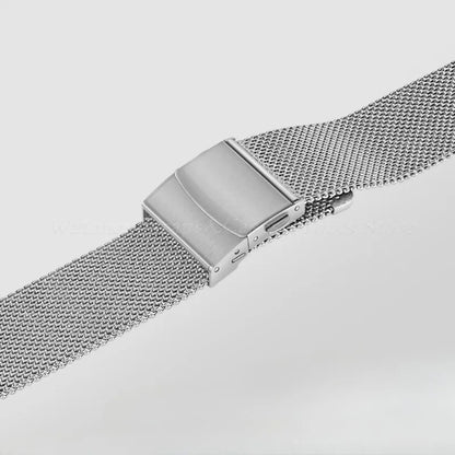 Garmin Thin Milanese Mesh Band in silver