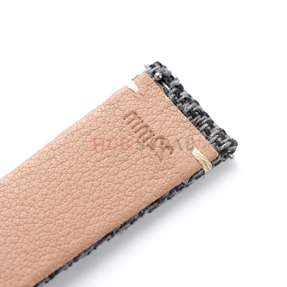 Garmin 18/20/22mm Quick Release Herringbone Woven Band — leather lining close-up