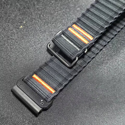 Garmin QuickFit 22/26mm Canvas Nylon Loop Band — design detail