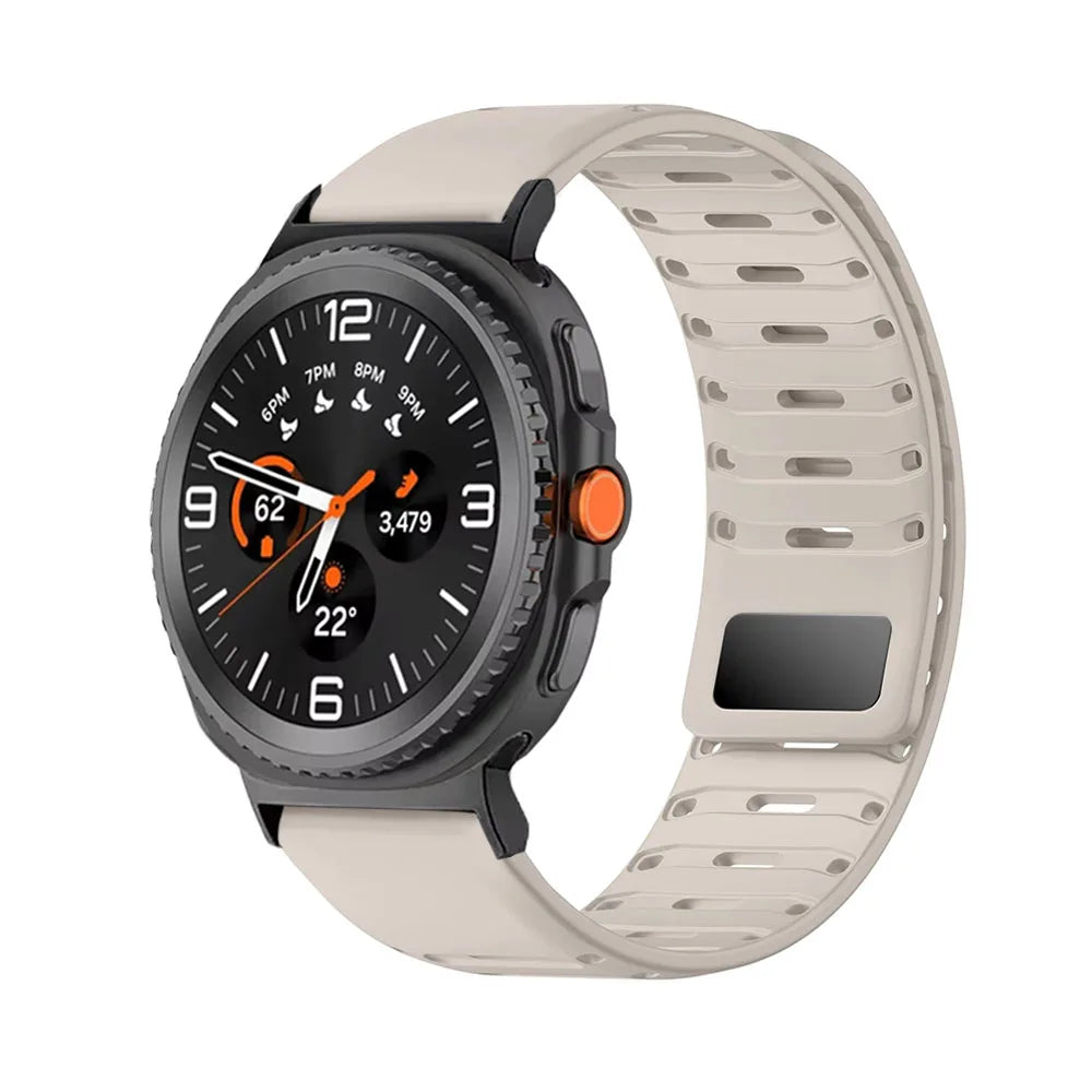 Samsung Galaxy Silicone Watch Band - Magnetic Watch8/Watch8 Classic/Watch9/Ultra/Ultra2 in starlight color with secure magnetic closure.