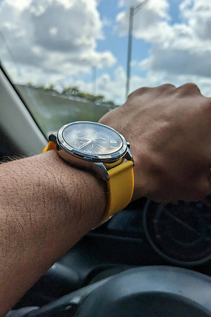 Garmin Curved-End Silicone Band worn on a wrist