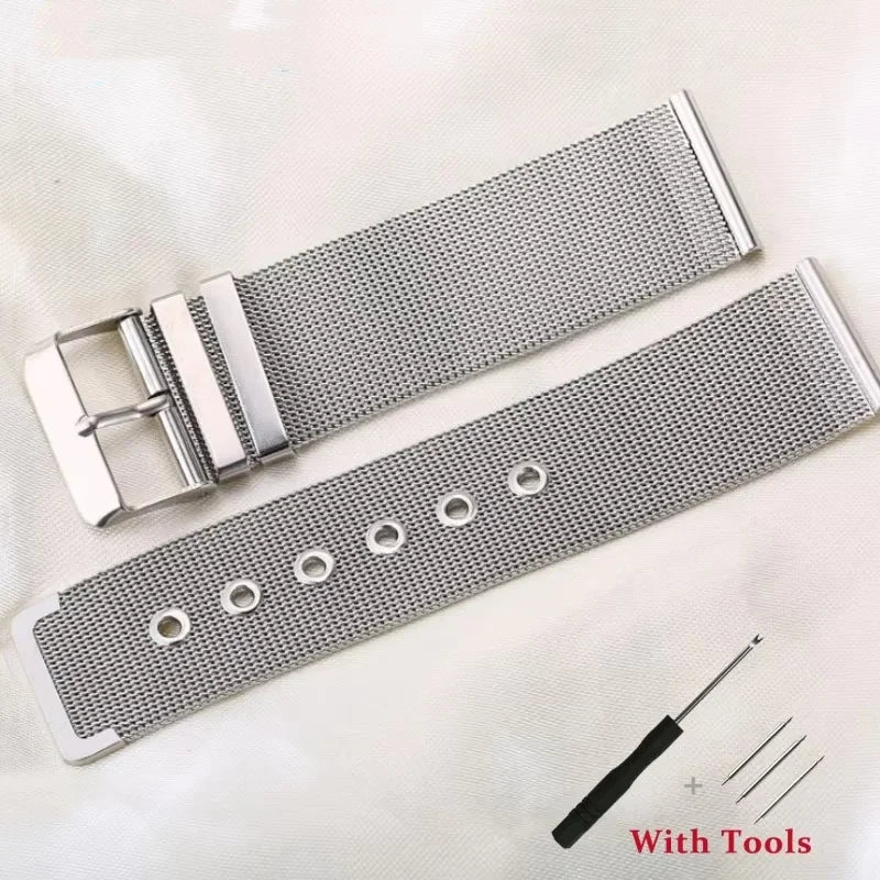 Garmin Milanese Mesh Buckle Band in Silver