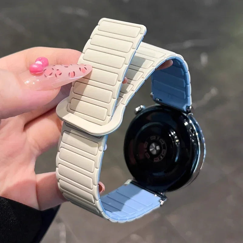 Polar Ribbed Magnetic Silicone Loop Band — Cream and light blue strap detail