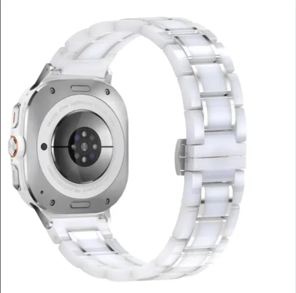 Samsung Galaxy Ceramic Bracelet Watch Band For Watch8/Watch8 Classic/Watch9/Ultra/Ultra2 in white silver with polished ceramic links.