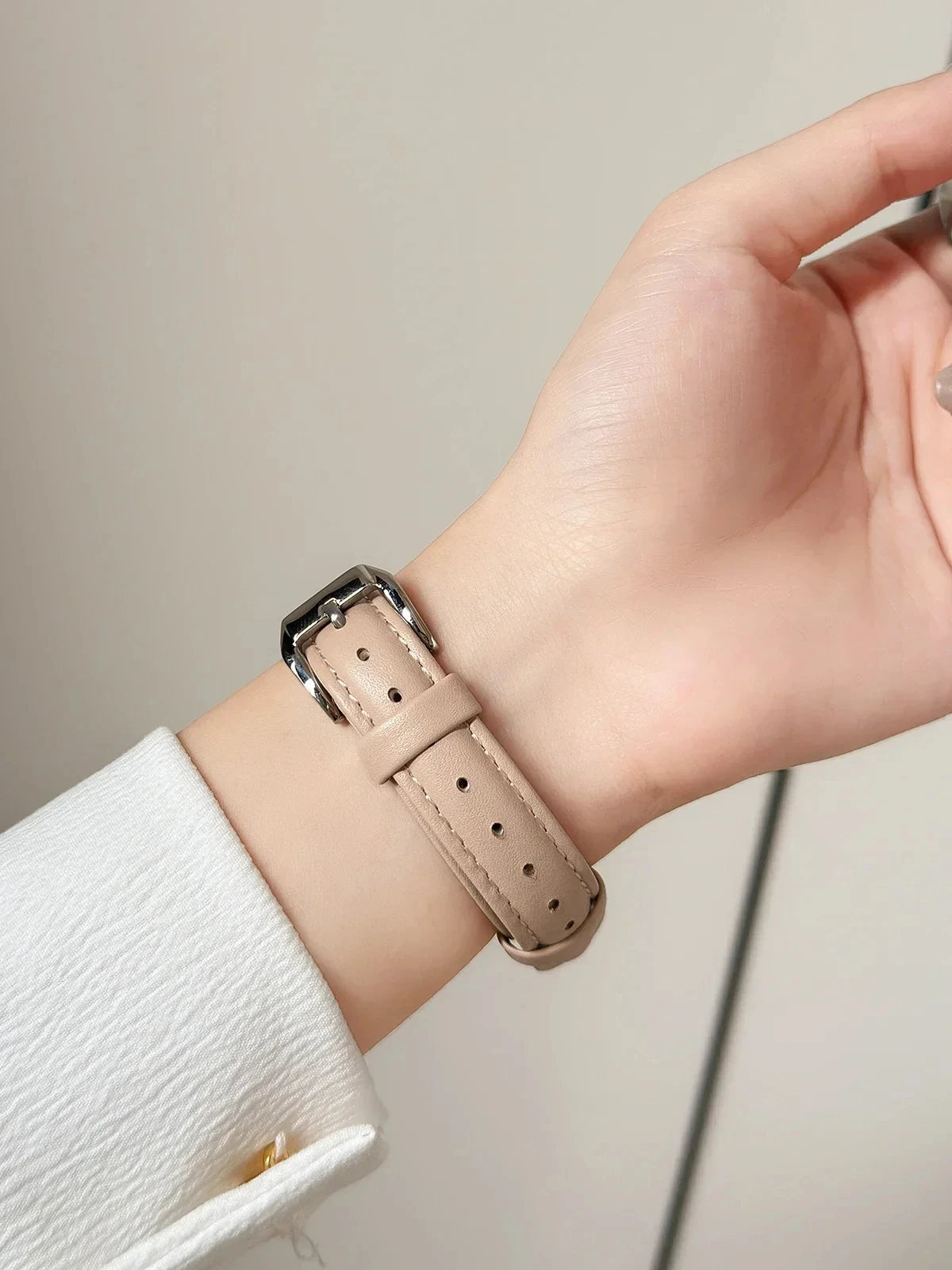 Polar Slim Leather Band with Stitched Edges – beige leather band worn on wrist
