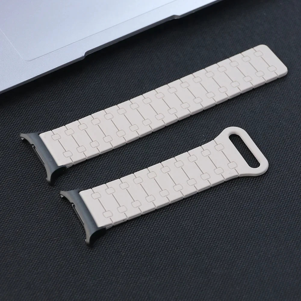 Samsung Galaxy Silicone Link Watch Band – Magnetic for Ultra/Ultra2/Watch8/Watch8 Classic/Watch9 in B-starlight color