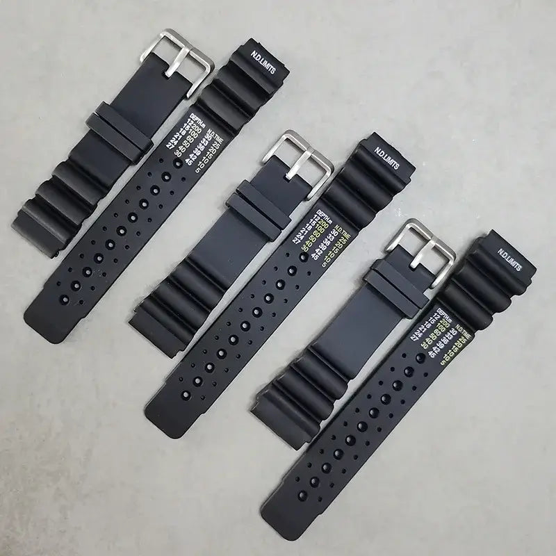 Suunto Silicone Dive-Style Band - Black silicone straps