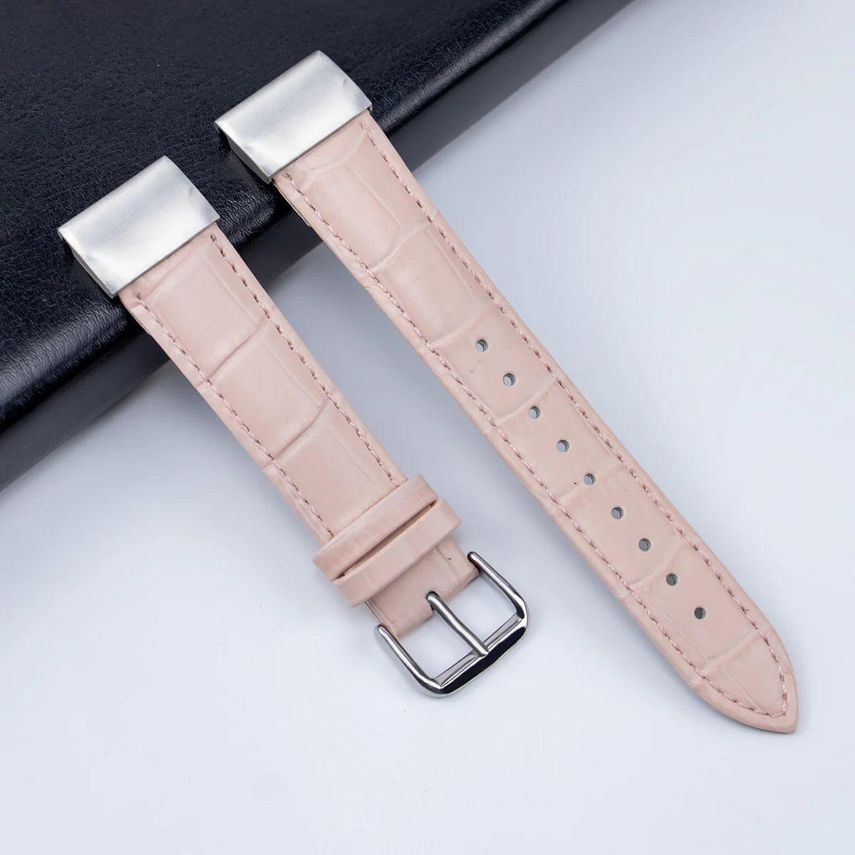 Garmin QuickFit Croc-Embossed Leather Band in Blush Pink