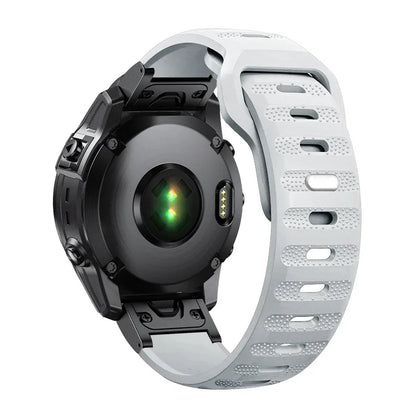 Light Gray Garmin QuickFit 22/26mm Lightweight Soft Silicone Band