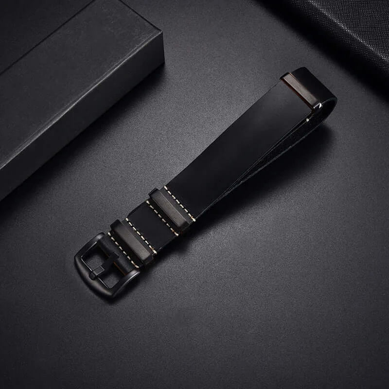Samsung Galaxy Watch Leather Pass-Through Band in Black / Black Buckle