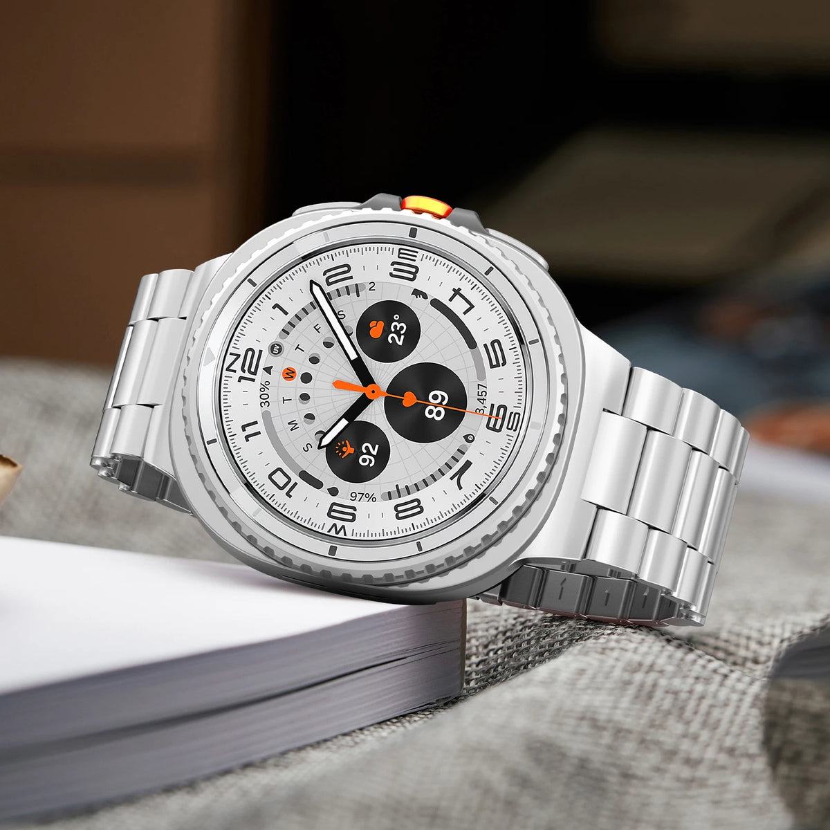 Silver steel link band on a smartwatch
